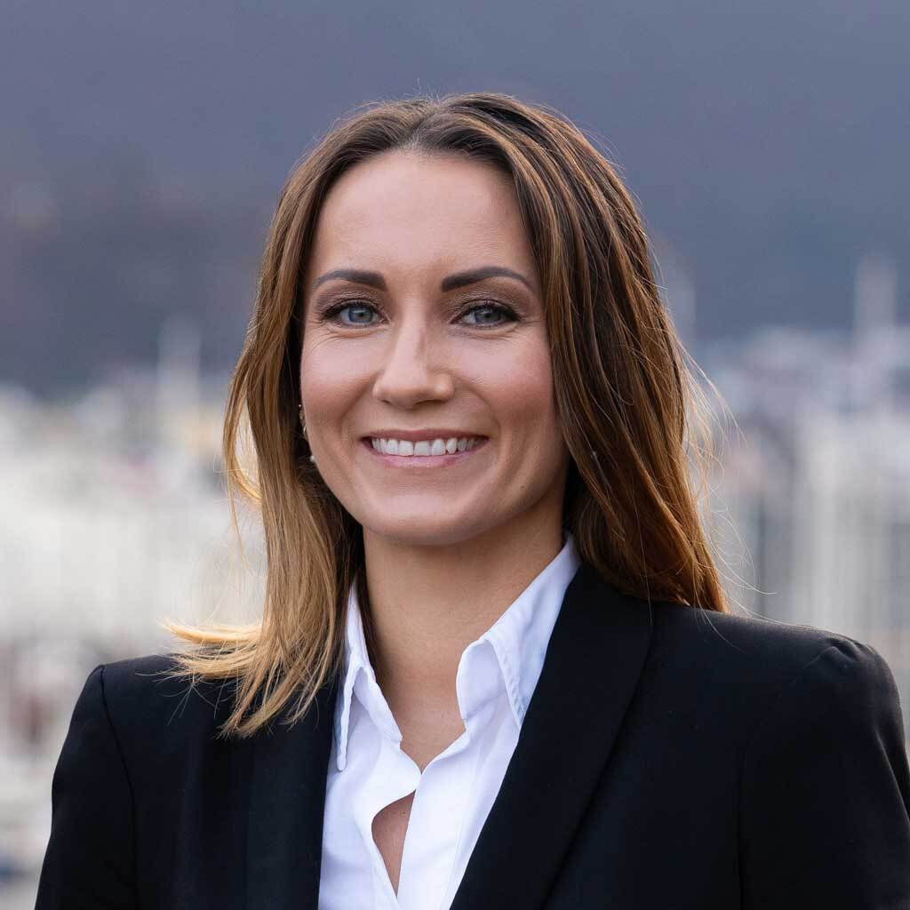 Bilde av megler Therese Fimland i Telleviko