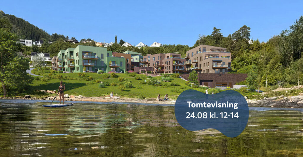 Illustrasjon av boligprosjektet Telleviko, sett fra vannet. På illustrasjonen står teksten "Tomtevisning 24.08 kl.12-14"